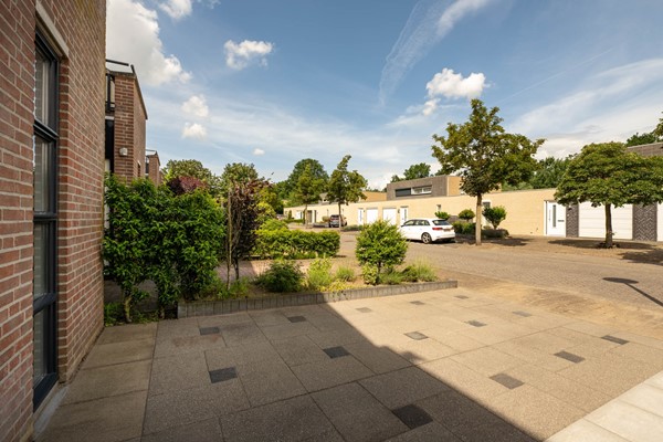 Medium property photo - Travertijndijk 46, 4706 TS Roosendaal